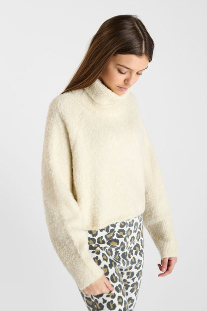 Pull col roulé beige