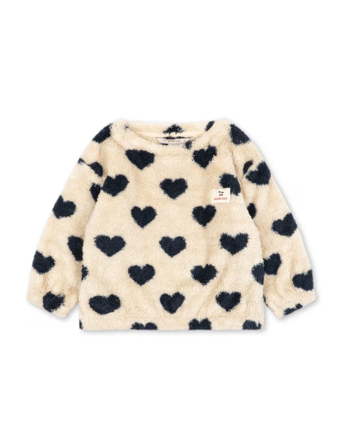 Pull fluffy coeur