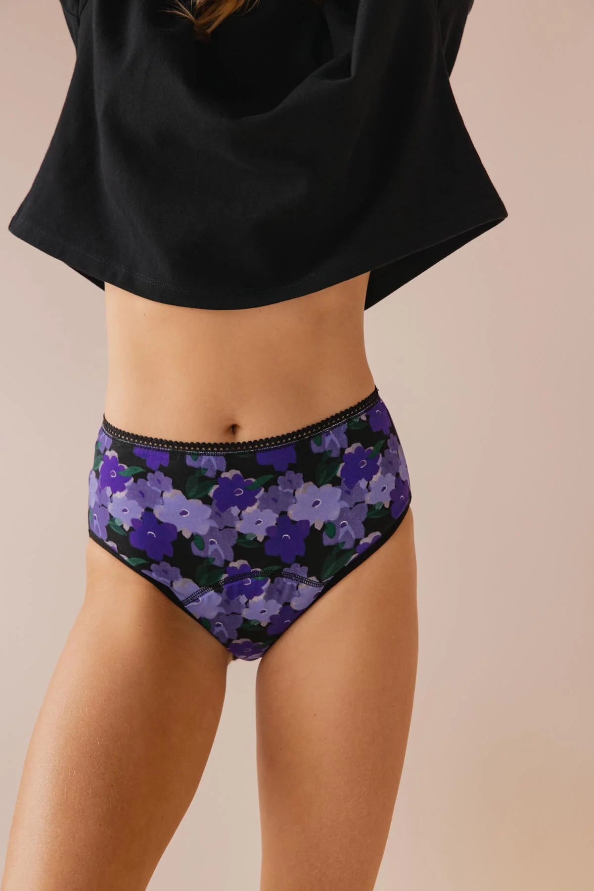 Culotte menstruelle fleurs violette